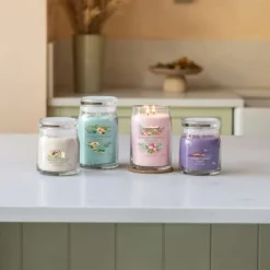 Signature Jar Candle Yankee Candle Large Aloe & Agave 567g Clearance