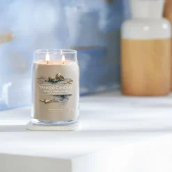 Signature Jar Candle Yankee Candle Large Jar Amber and Sandalwood 567g Discount